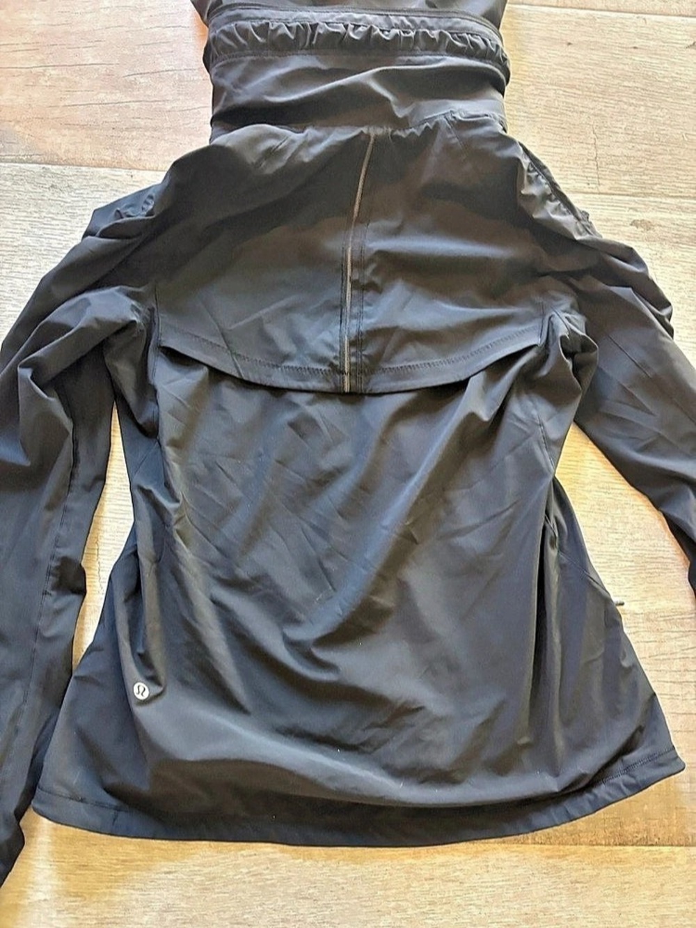 Lululemon Jacket - Picture 3 of 10